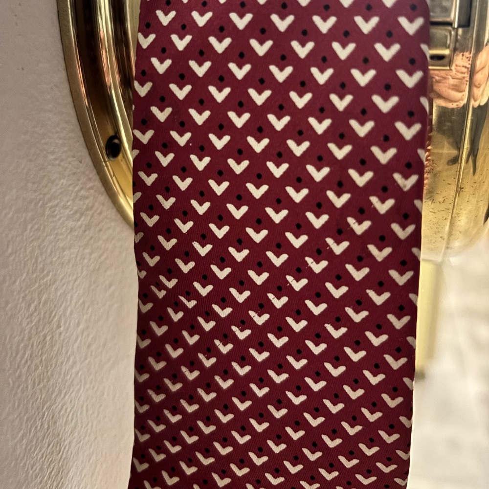 Dior Burgundy Heart Motif silk VTG Tie - Picture 3 of 7